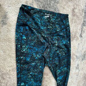 Old Navy multicolor activewear leggings XL